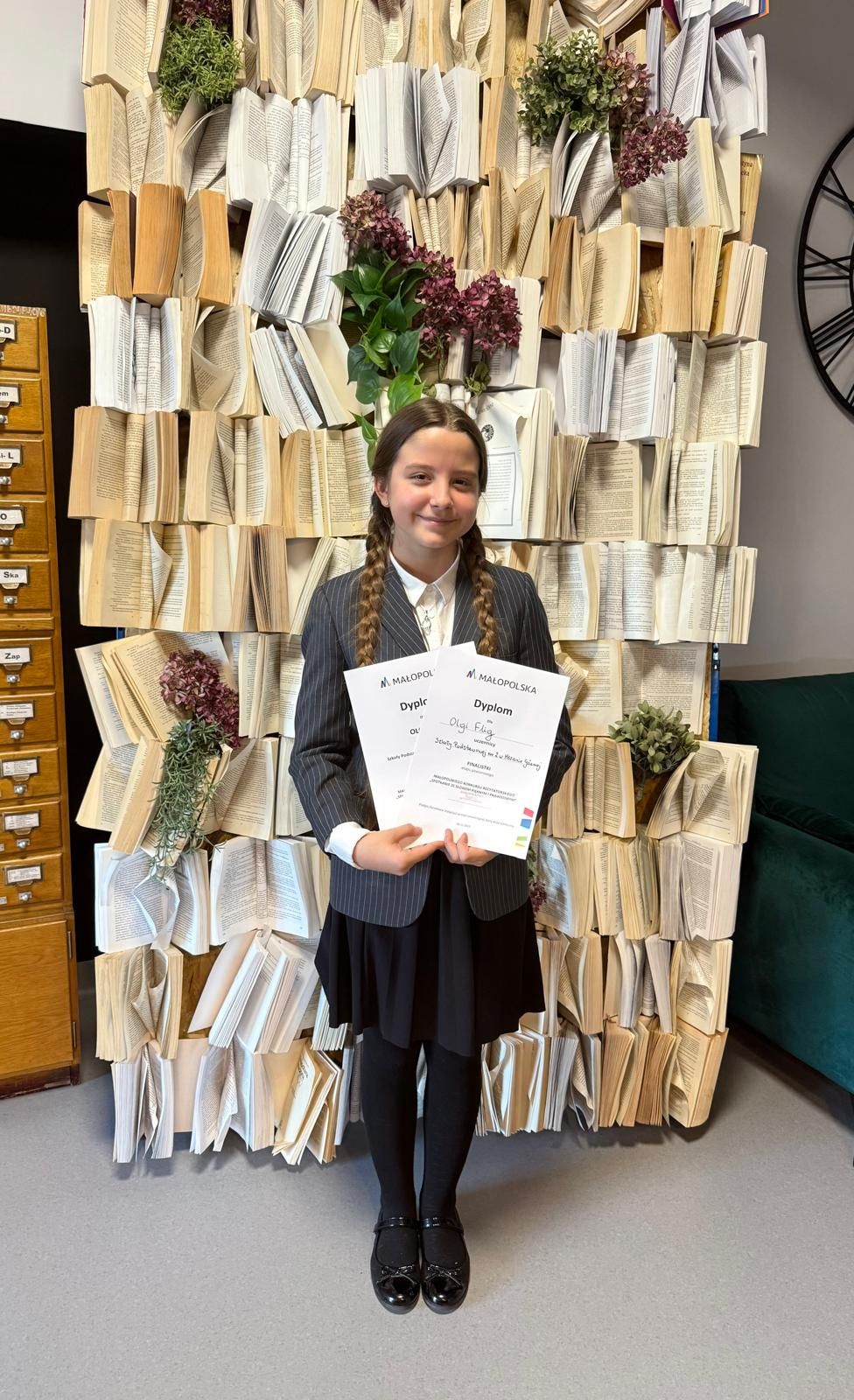 Nasza uczennica finalistką etapu powiatowego Małopolskiego Konkursu Recytatorskiego „Spotkanie ze słowem pięknym i prawdziwym”